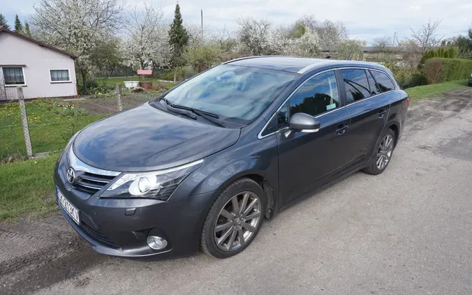 toyota Toyota Avensis cena 19000 przebieg: 339000, rok produkcji 2013 z Gliwice